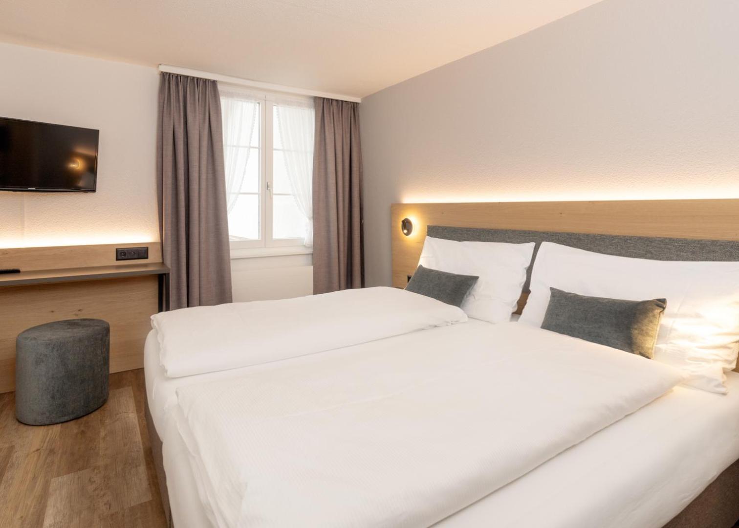 Hotel Restaurant Kreuz Kaiserstuhl Екстериор снимка