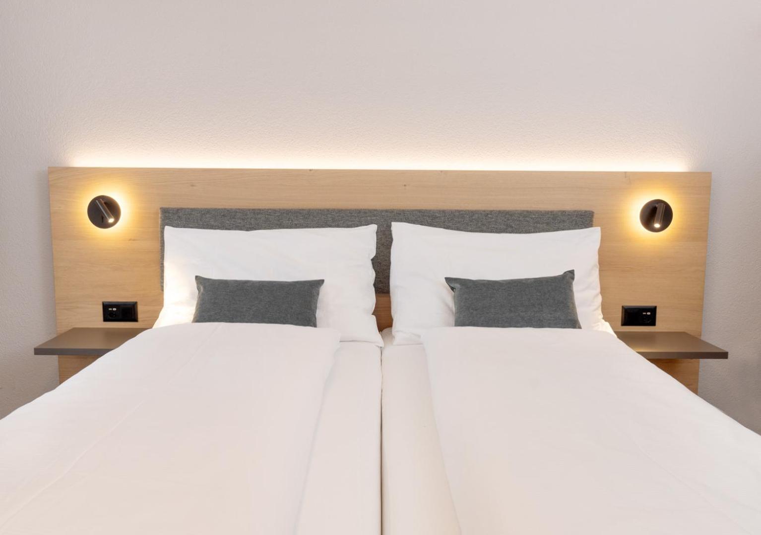 Hotel Restaurant Kreuz Kaiserstuhl Екстериор снимка