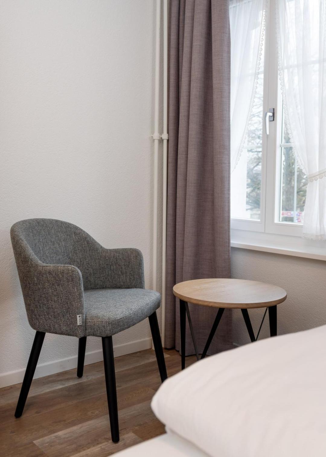 Hotel Restaurant Kreuz Kaiserstuhl Екстериор снимка
