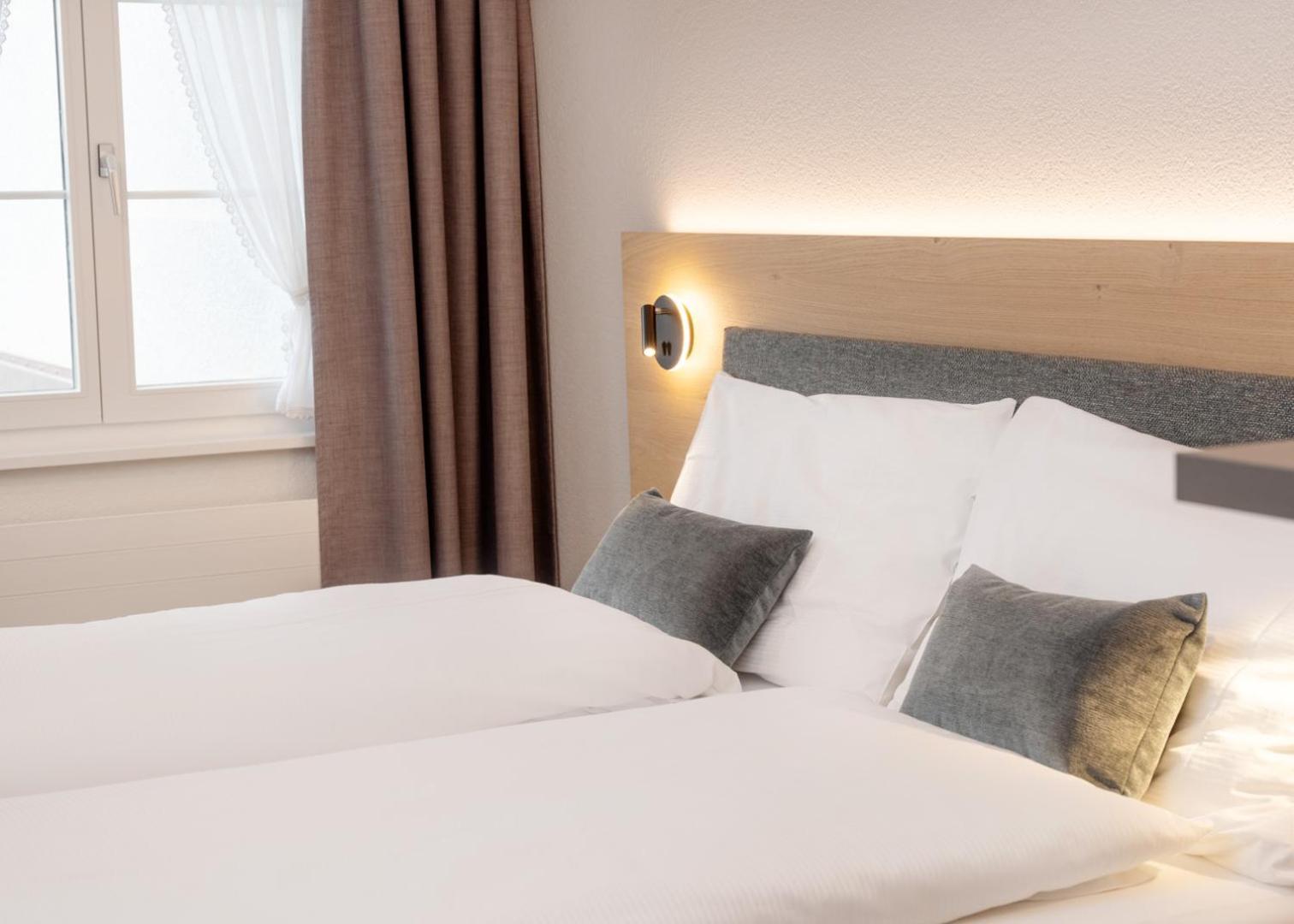 Hotel Restaurant Kreuz Kaiserstuhl Екстериор снимка