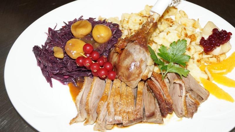 Hotel Restaurant Kreuz Kaiserstuhl Екстериор снимка